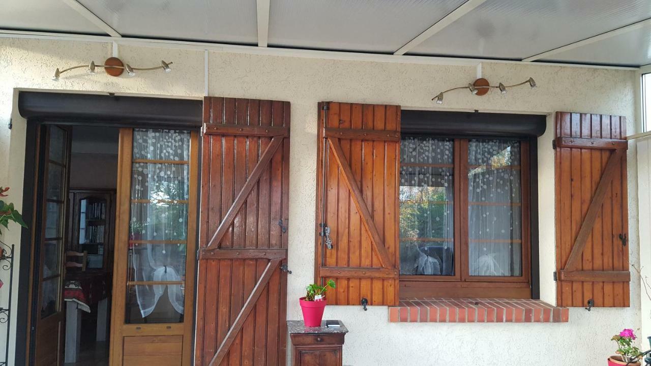Gite Du Luat Vert-en-Drouais Exterior photo